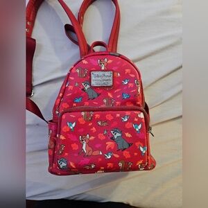 Lounge fly disney animals